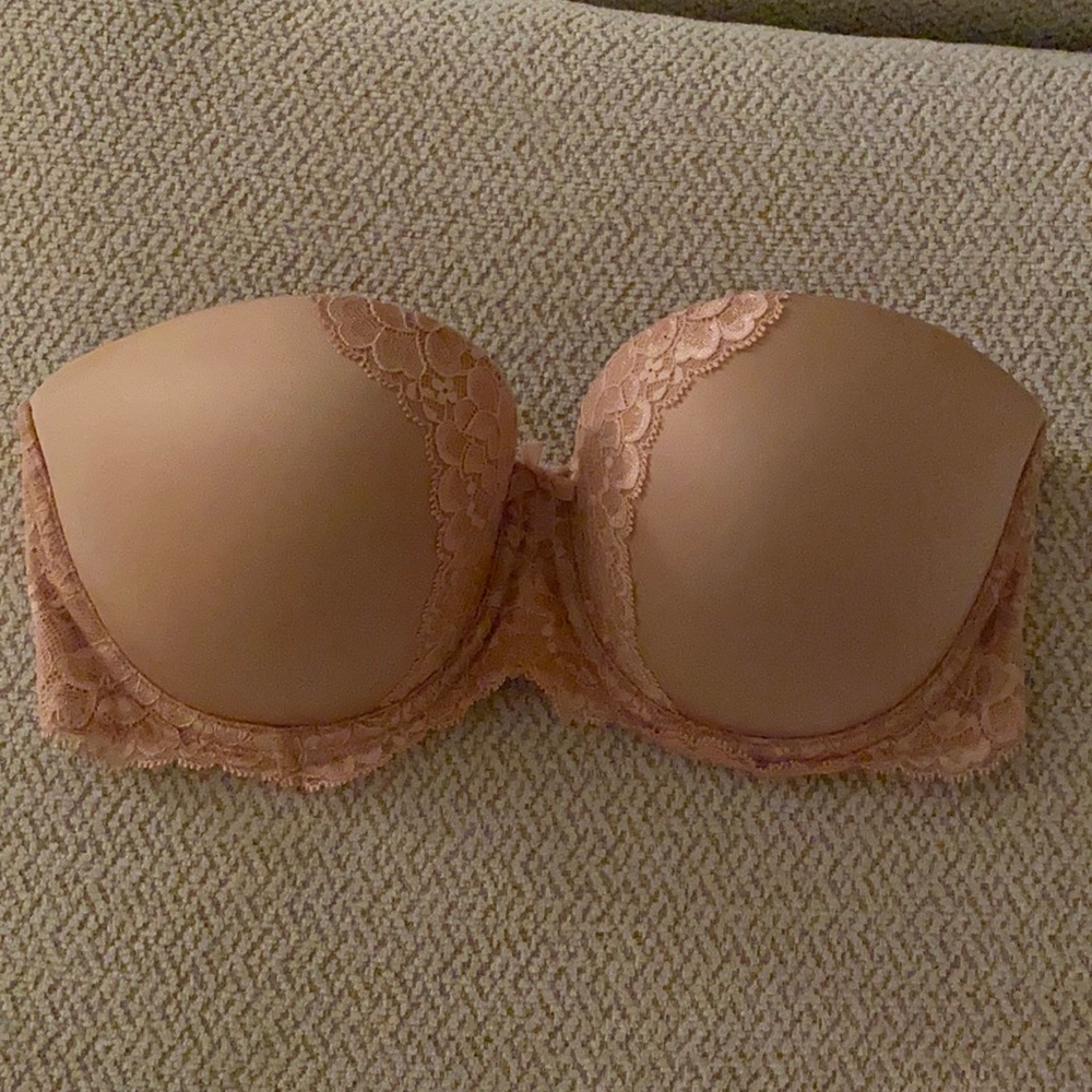 Victoria’s Secret Dream Angels strapless bra, nude, 32DDD